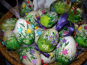 Osterausstellung Bad Gams Farmer-Rabensteiner Osterieier bemalte Eier Ostern