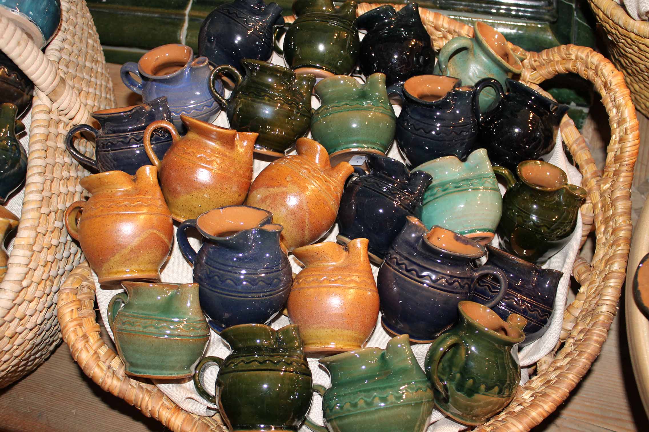 Bad Gamser Keramik, Löcker, Löcker-Welek, handgemachte keramik, Teller, gedrehte Teller, Handwerkskunst